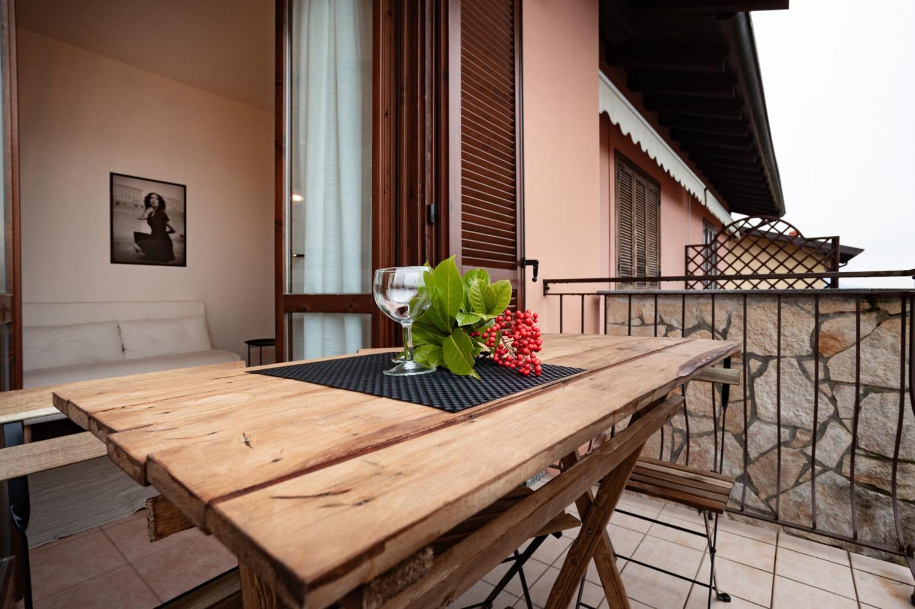 Ferienwohnung Casa Paris Sale Marasino Exterior foto
